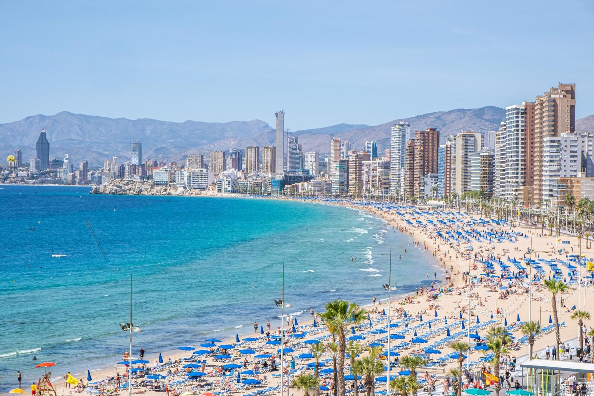 Gemelos 22 3-18-b Levante Apartment